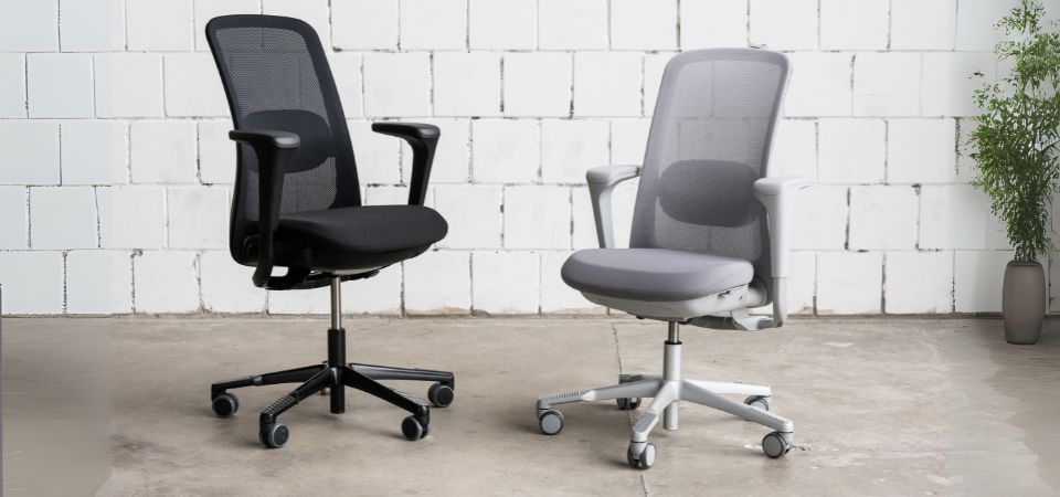 HÅG SoFi Mesh 7500 office chair with breathable mesh back and adjustable lumbar support